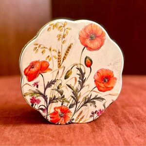 Vintage Floral Scalloped Tin